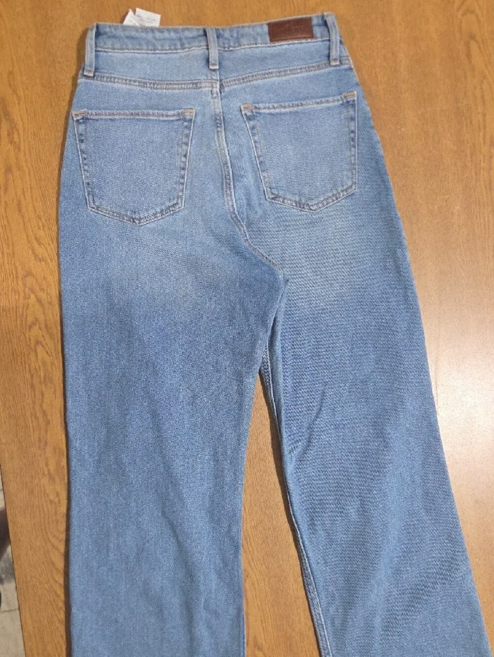 Hollister Light Blue Straight-Leg Distressed Women’s Jeans